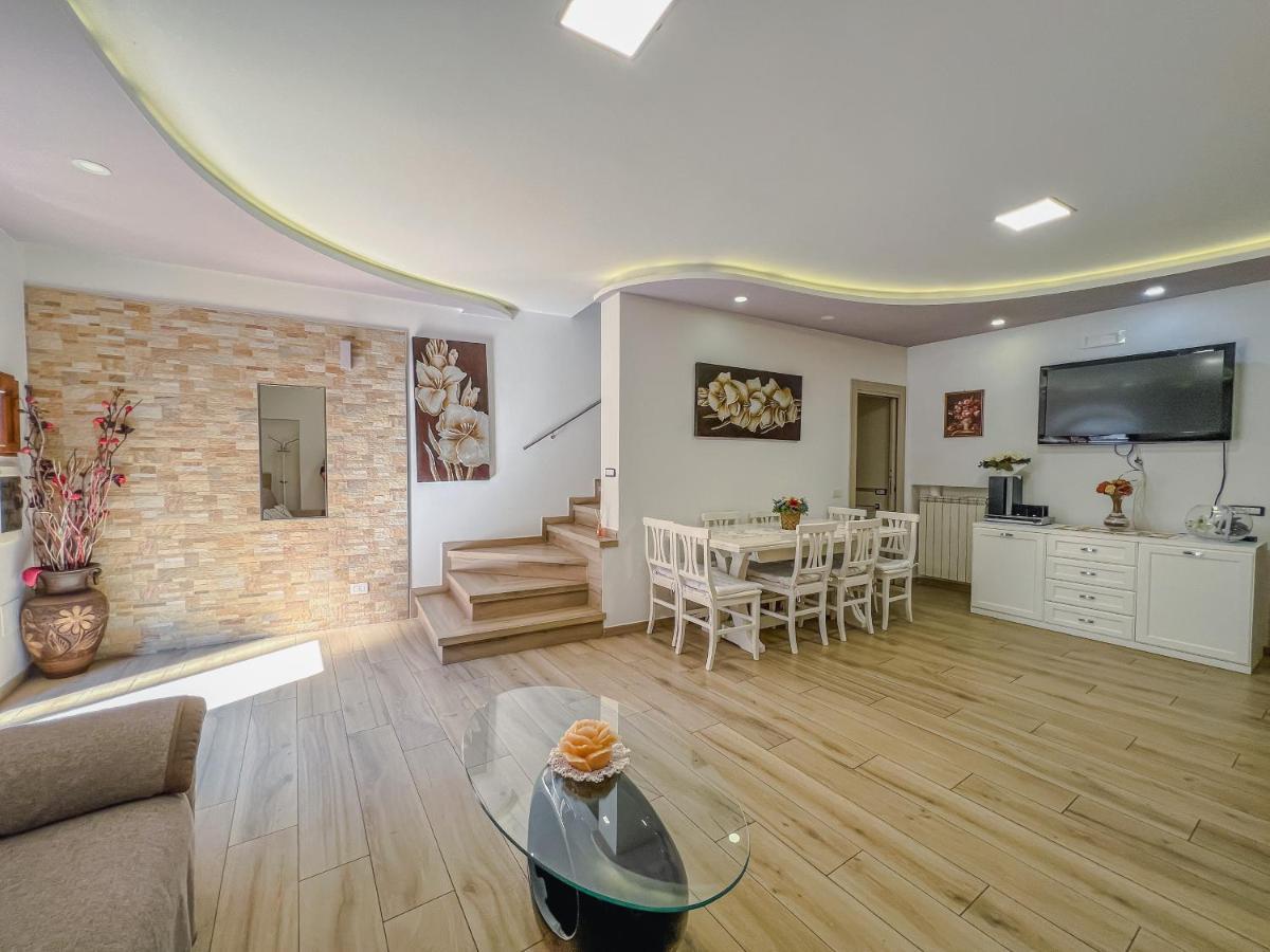 Le Grazie House Villa Монтефиасконе Екстериор снимка